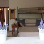 Family Friendly With A Garden View Appartamento