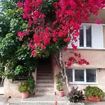 Appartamento Family Friendly With A Garden View *