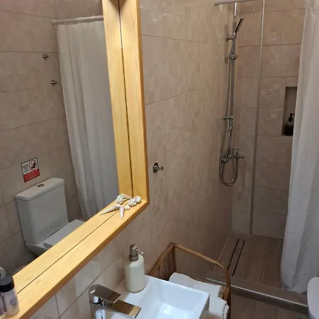 Διαμέρισμα Family Friendly With A Garden View *