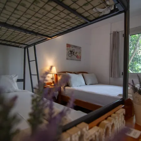 Family Friendly With A Garden View * 托隆